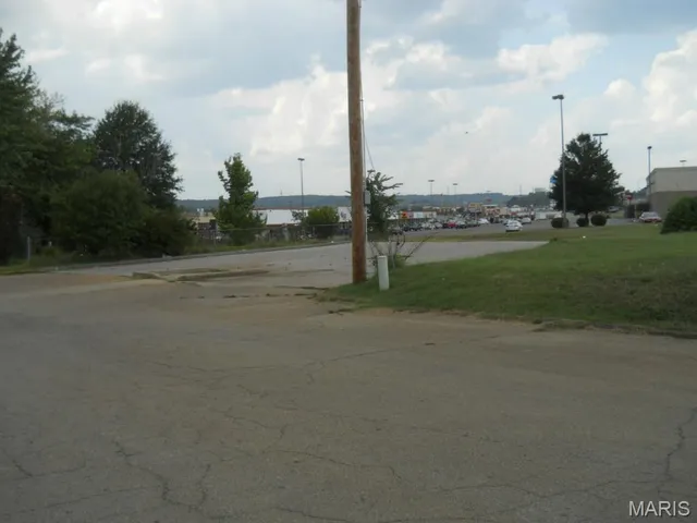 $35,000 | 607 Roselane Court, Farmington, MO 63640