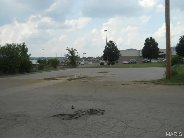 $35,000 | 607 Roselane Court, Farmington, MO 63640