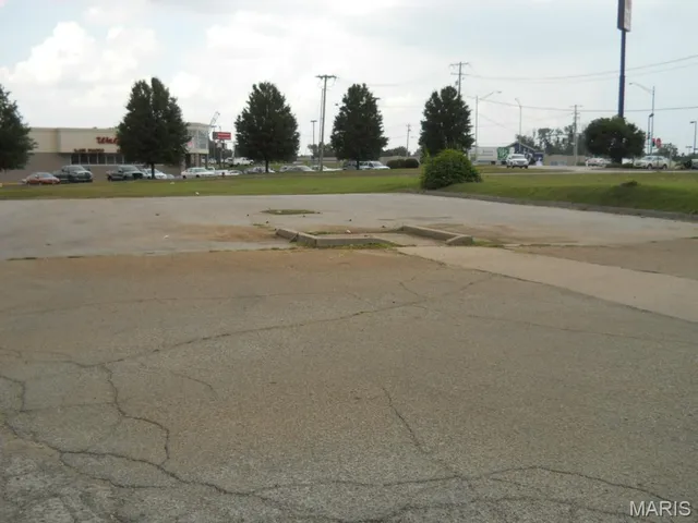 $35,000 | 607 Roselane Court, Farmington, MO 63640