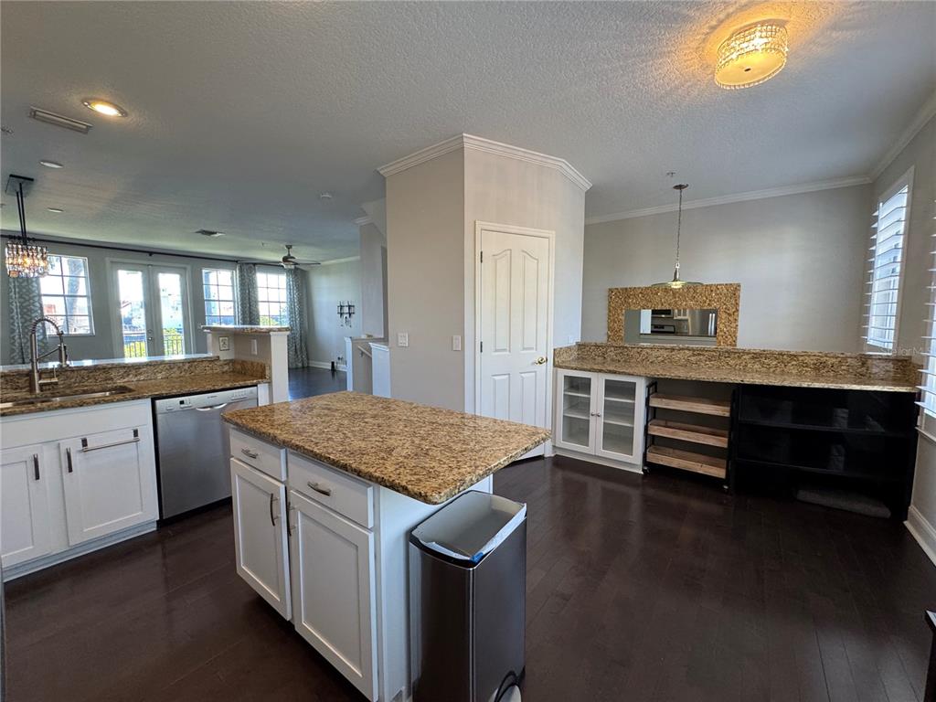 1420 Harbour Walk Road Tampa, FL 33602 - Photo 15 of 75