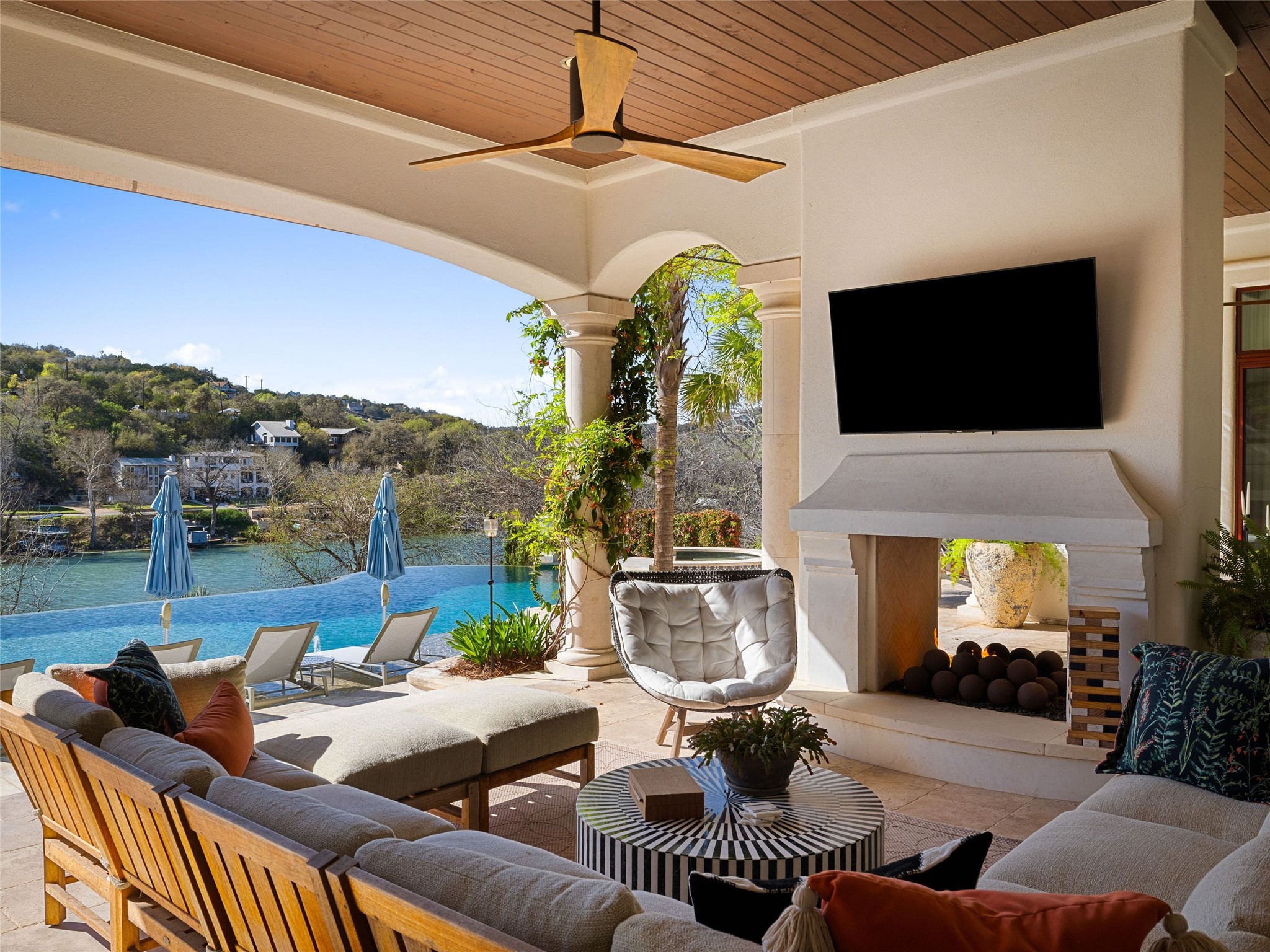 14500 Flat Top Ranch Road Austin, TX 78732 - Photo 35 of 40