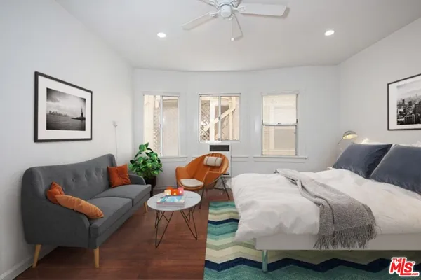 $2,200 | 40 Rose Avenue, Unit 2, Venice, CA 90291