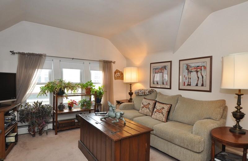 3248 South 7th Street Milwaukee, WI 53215 - Photo 9 of 13 Upper Living Room