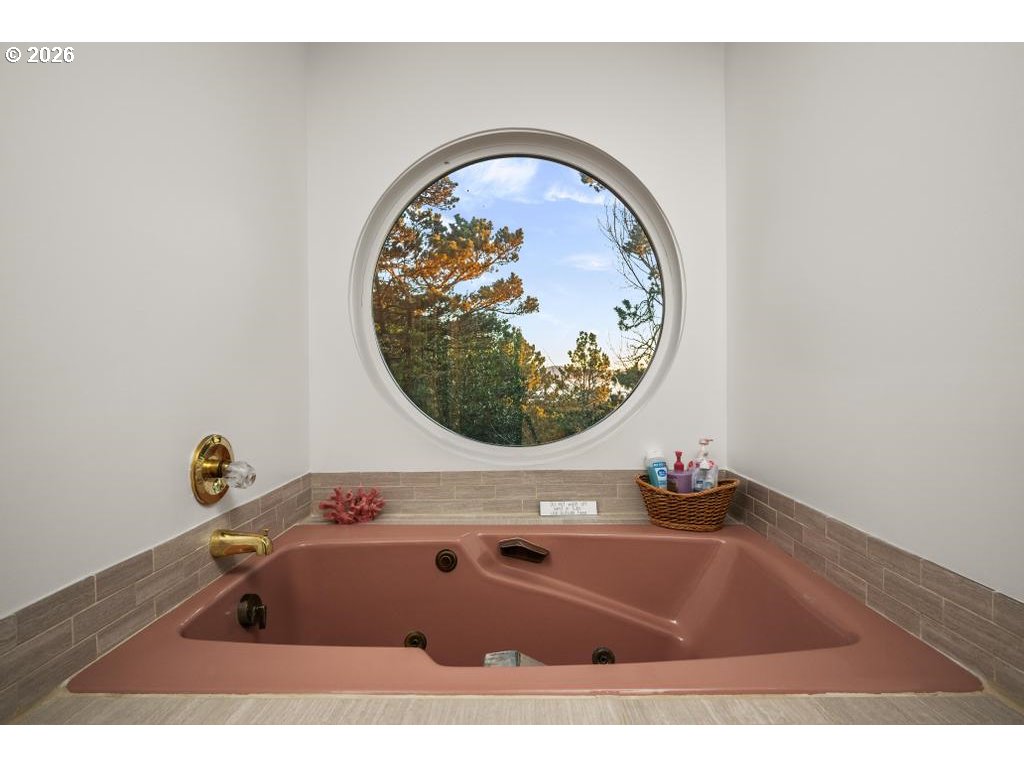 5455 Regent Street West Oceanside, OR 97141 - Photo 10 of 48