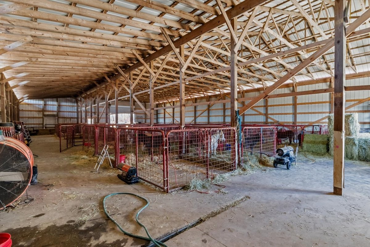 1429 Hunley Branch Road Charlotte, TN 37036 - Photo 12 of 51