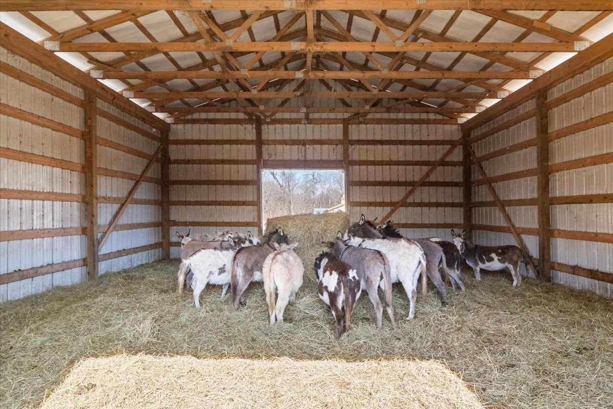 1429 Hunley Branch Road Charlotte, TN 37036 - Photo 29 of 51