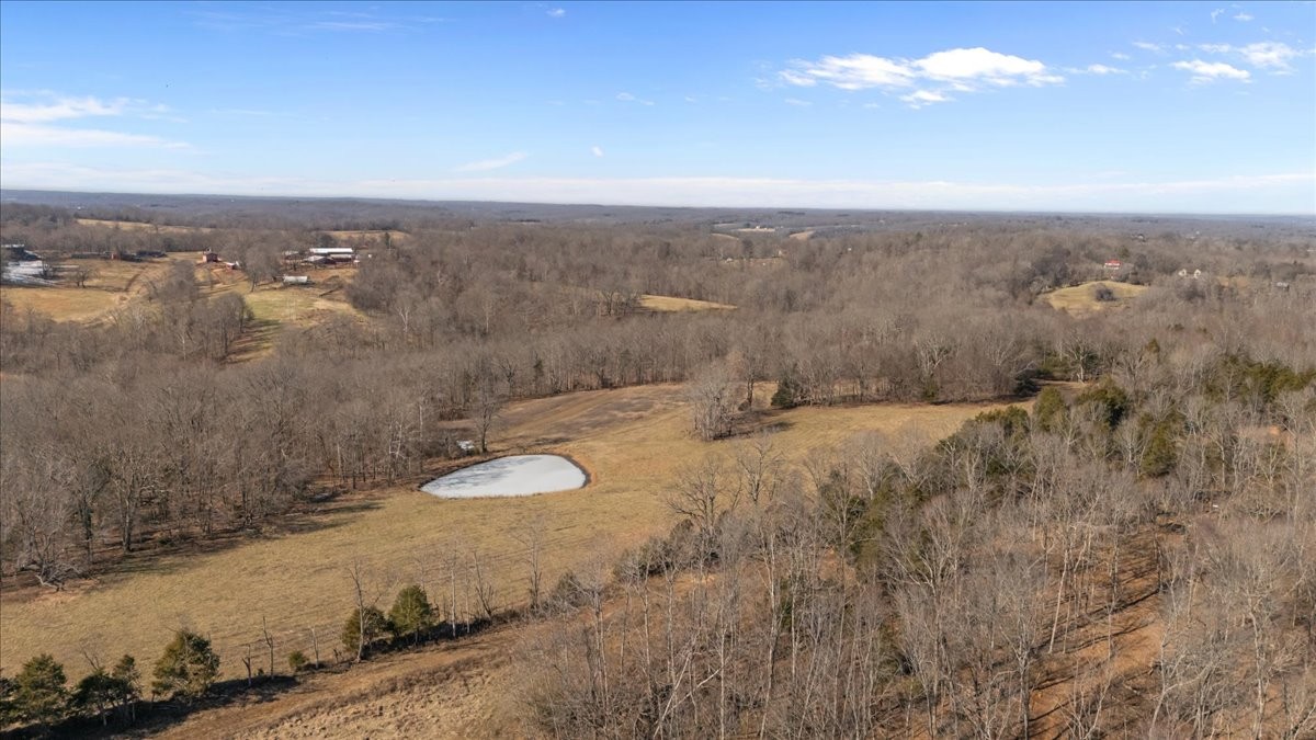 1429 Hunley Branch Road Charlotte, TN 37036 - Photo 44 of 51