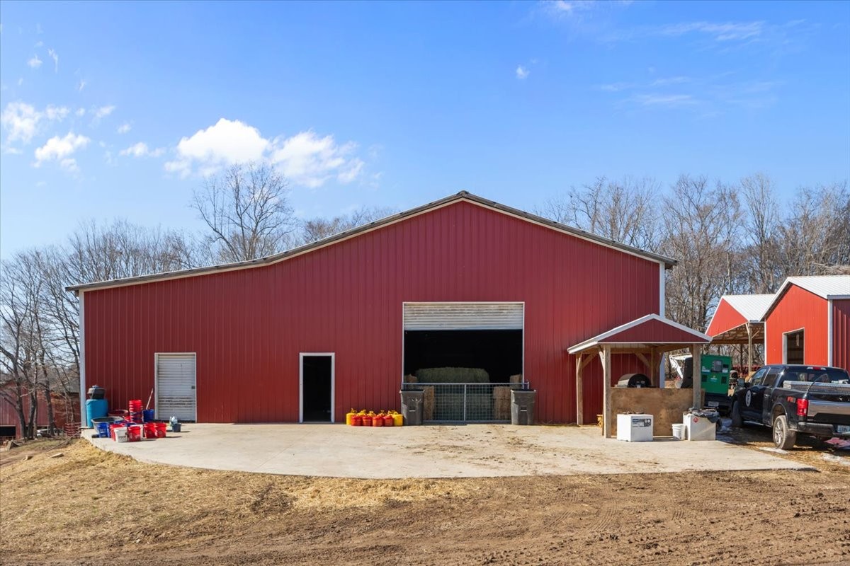 1429 Hunley Branch Road Charlotte, TN 37036 - Photo 6 of 51