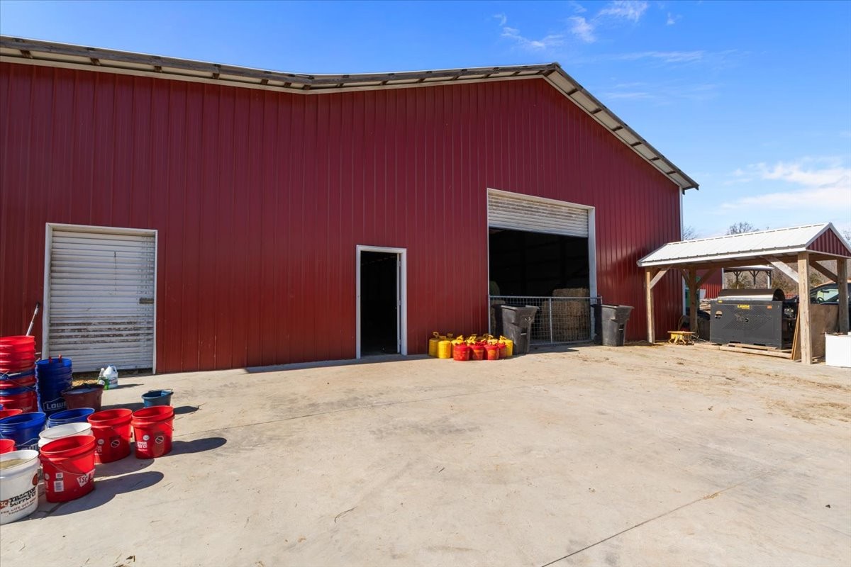 1429 Hunley Branch Road Charlotte, TN 37036 - Photo 7 of 51