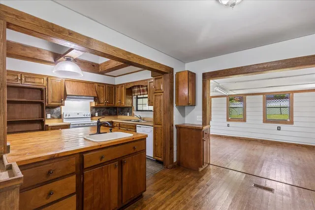 $315,000 | 123 County Road 622, Etowah, TN 37331