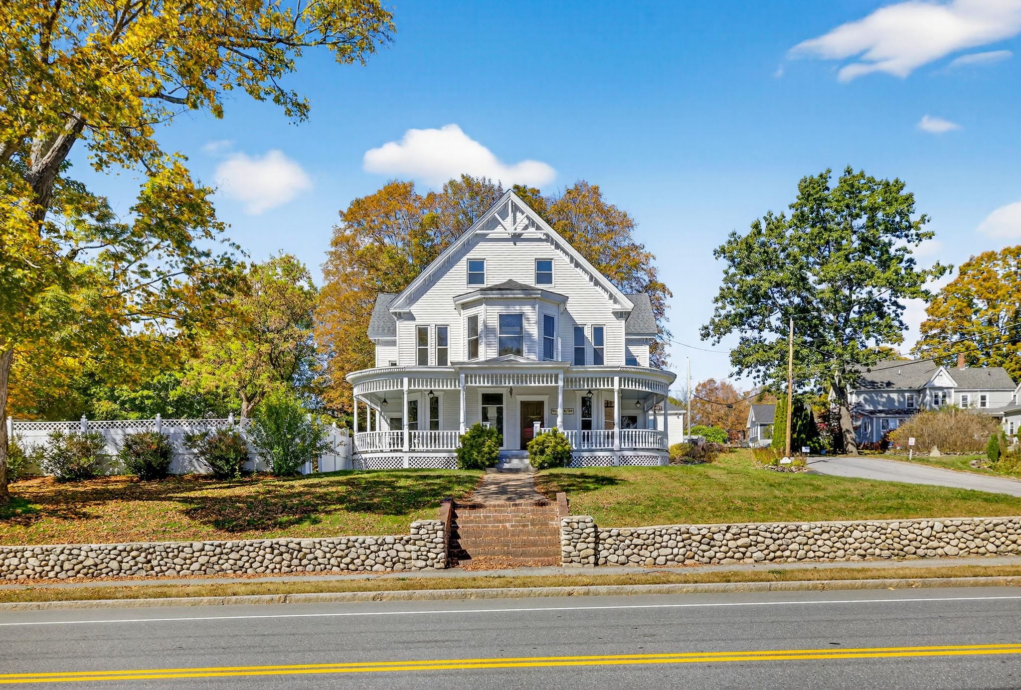 84 East Broadway Derry, NH 03038 - Photo 3 of 59