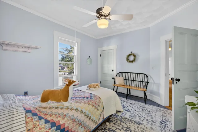 $799,900 | 84 East Broadway, Derry, NH 03038