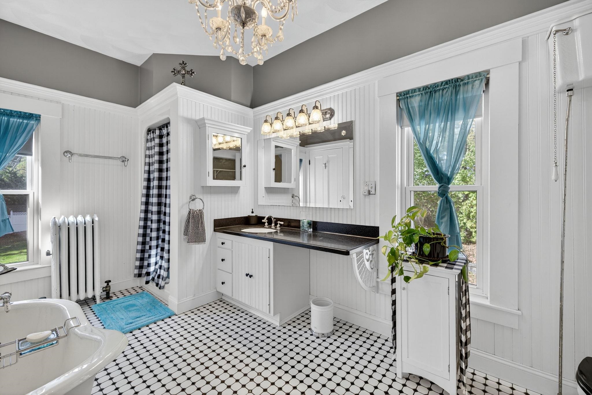 84 East Broadway Derry, NH 03038 - Photo 42 of 59