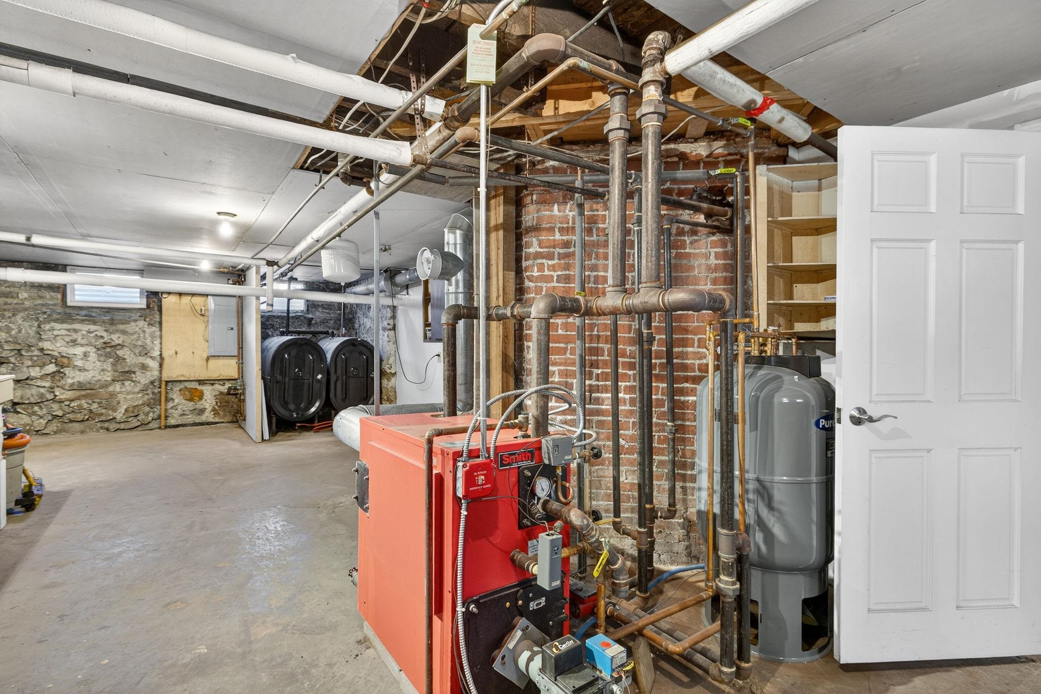 84 East Broadway Derry, NH 03038 - Photo 53 of 59