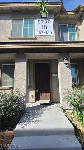 $1,900 | 5730 Sky Pointe Drive, Unit 187, Las Vegas, NV 89130