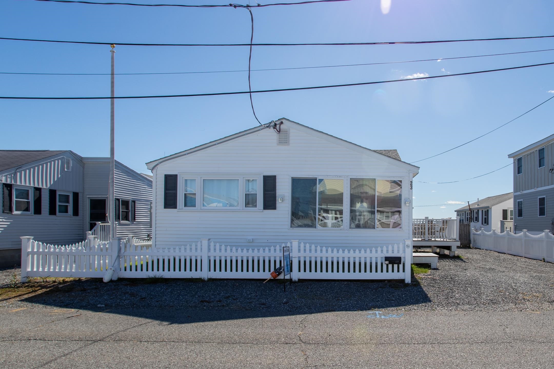 23 Diane Lane Hampton, NH 03842 - Photo 3 of 35