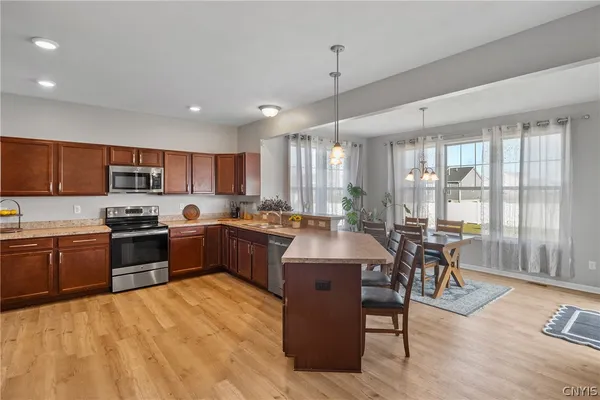 $3,800 | 4809 Lepinske Farm Place, Clay, NY 13041