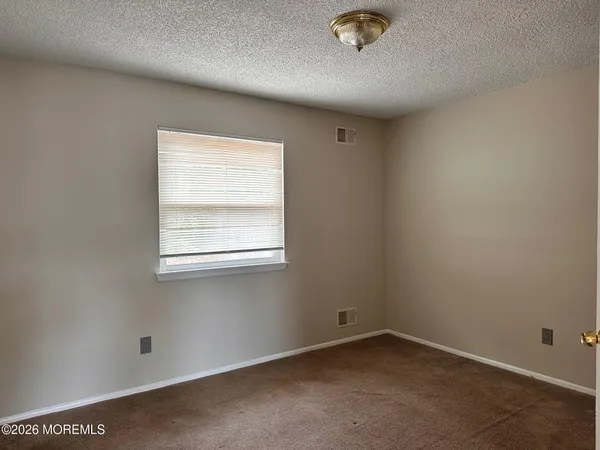 $2,695 | 24 Anchor Road, Barnegat, NJ 08005