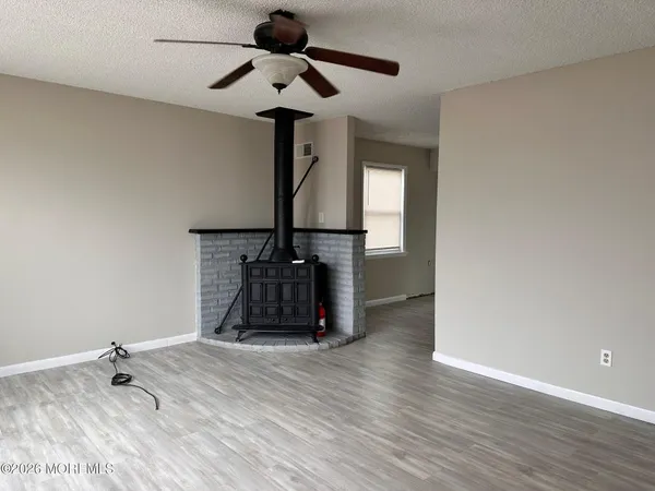 $2,695 | 24 Anchor Road, Barnegat, NJ 08005