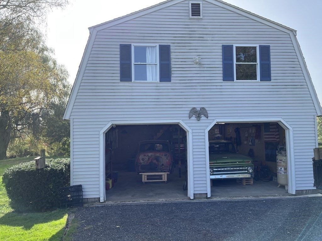 33 Singletary Avenue Sutton, MA 01590 - Photo 3 of 33 a front view of house