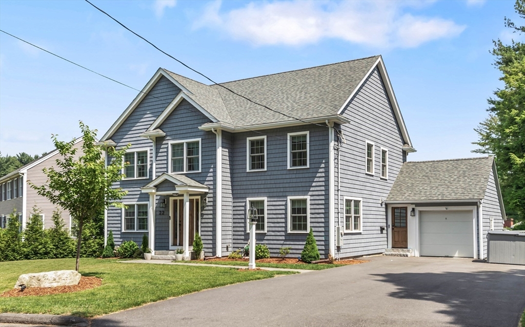 22 Homestead Road Lynnfield, MA 01940 - Photo 2 of 30