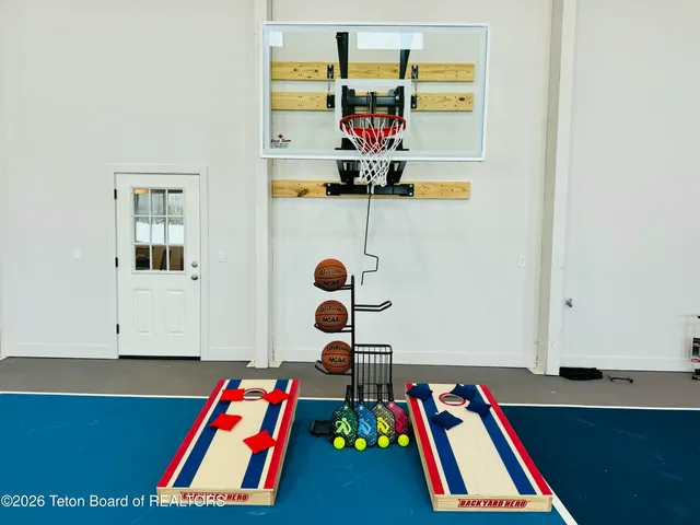 $1,250,000 | 241 Cedar Creek Drive, Star Valley Ranch, WY 83127