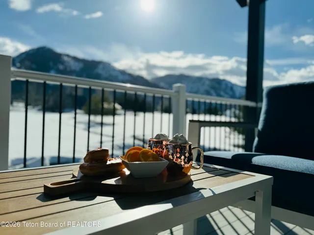 $1,250,000 | 241 Cedar Creek Drive, Star Valley Ranch, WY 83127