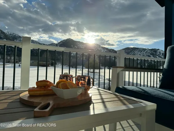 $1,250,000 | 241 Cedar Creek Drive, Star Valley Ranch, WY 83127