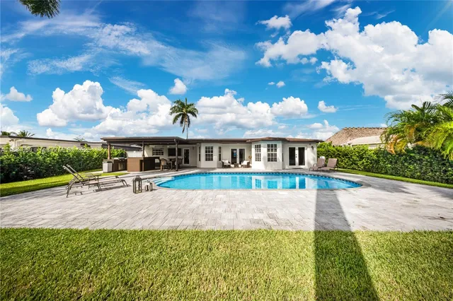 $1,100,000 | 17931 Northwest 85th Avenue, Hialeah, FL 33015