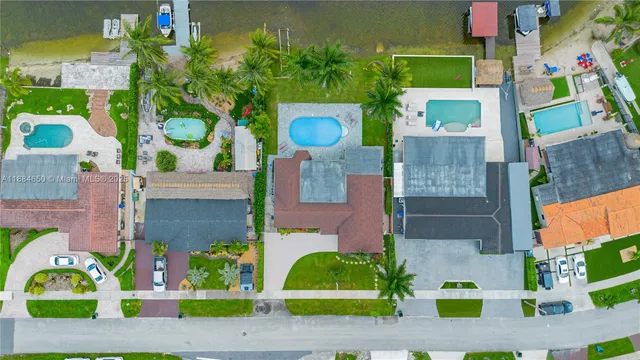 $1,100,000 | 17931 Northwest 85th Avenue, Hialeah, FL 33015