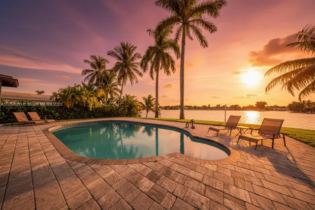 $1,100,000 | 17931 Northwest 85th Avenue, Hialeah, FL 33015