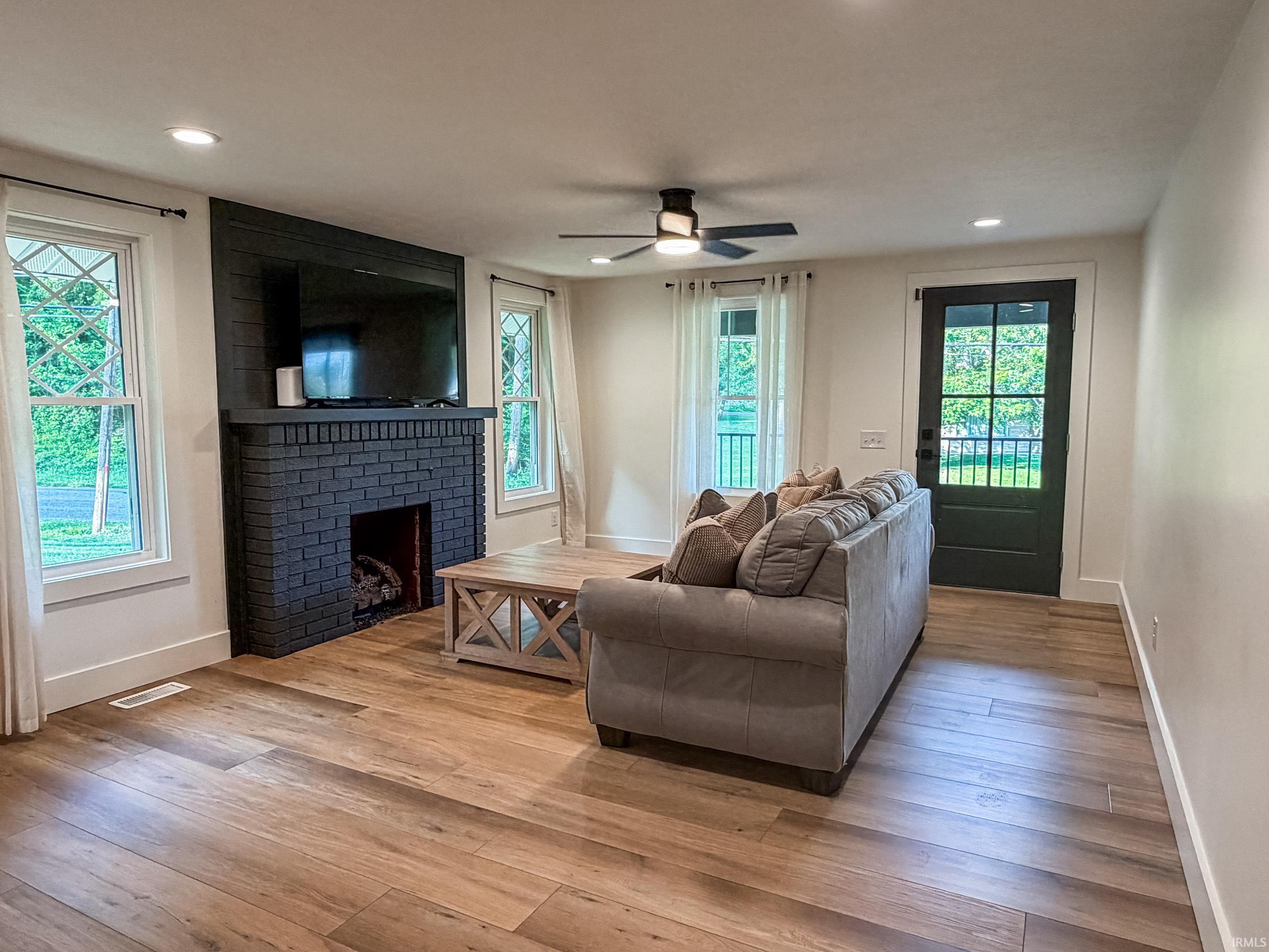 2727 I Street Bedford, IN 47421 - Photo 6 of 32