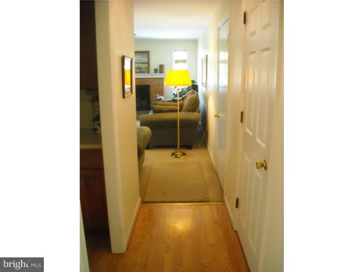 13 Edgemont Road Newark, DE 19711 - Photo 13 of 25 Hallway