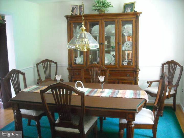 13 Edgemont Road Newark, DE 19711 - Photo 3 of 25 Dining Room