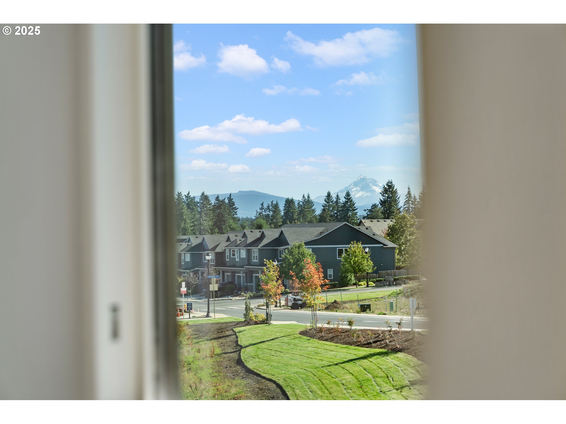 6483 Northwest Olympic Lane, Unit L28 Camas, WA 98607 - Photo 29 of 42 a view of outdoor space and yard