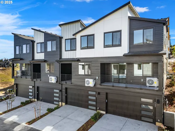 $599,000 | 6483 Northwest Olympic Lane, Unit L28, Camas, WA 98607