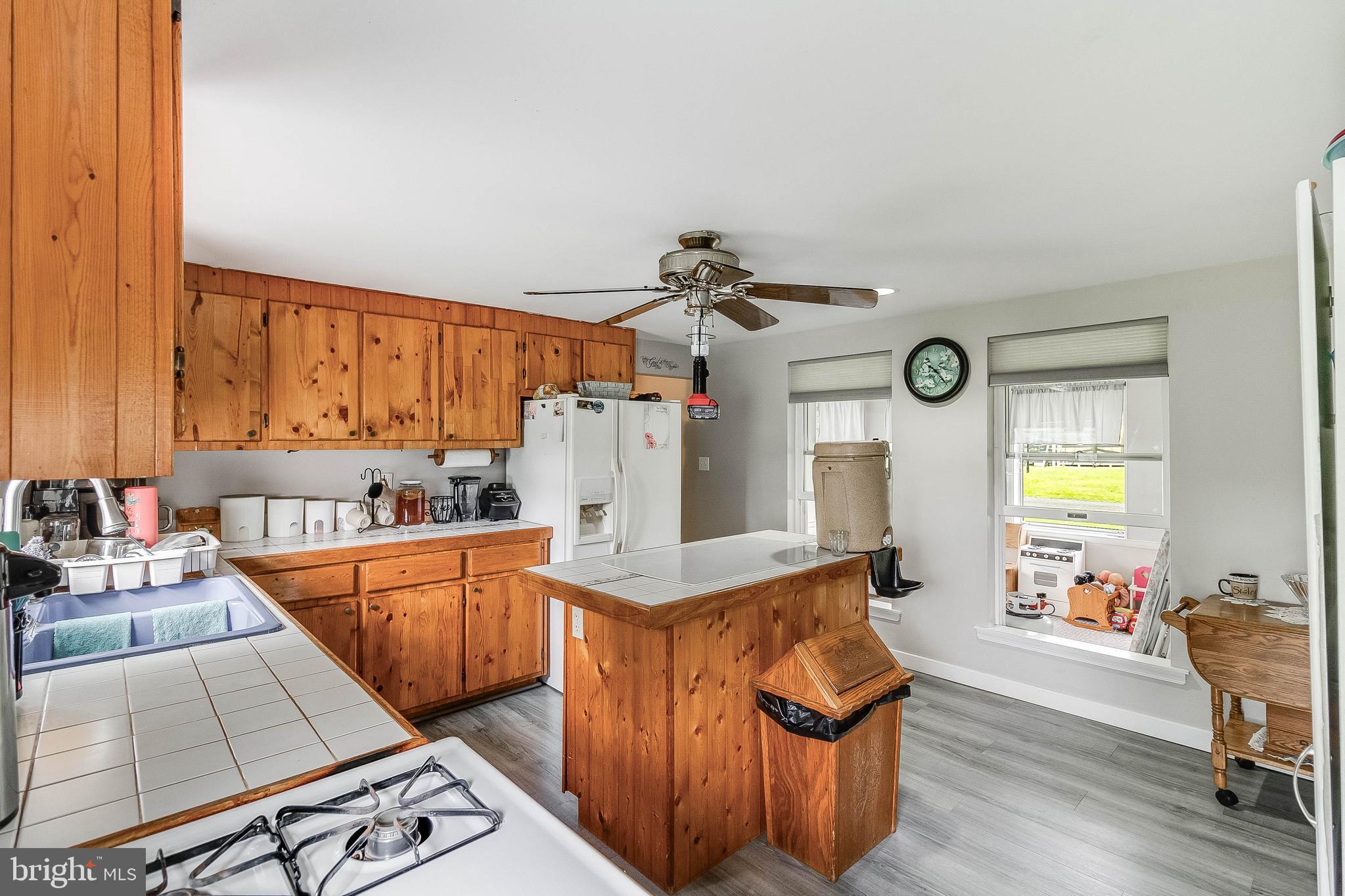 5634 Pearsons Corner Road Dover, DE 19904 - Photo 12 of 40 a very nice looking dining room with a large window
