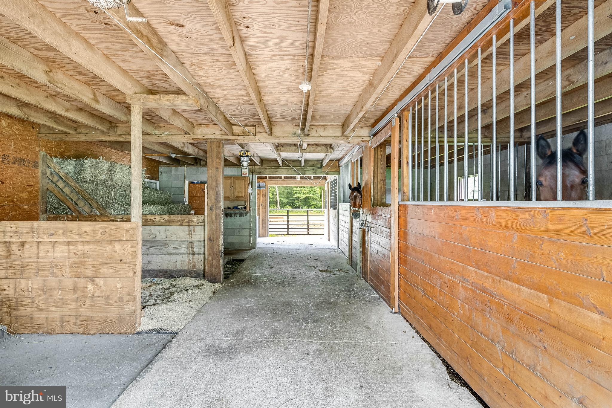 5634 Pearsons Corner Road Dover, DE 19904 - Photo 34 of 40 a view of a porch
