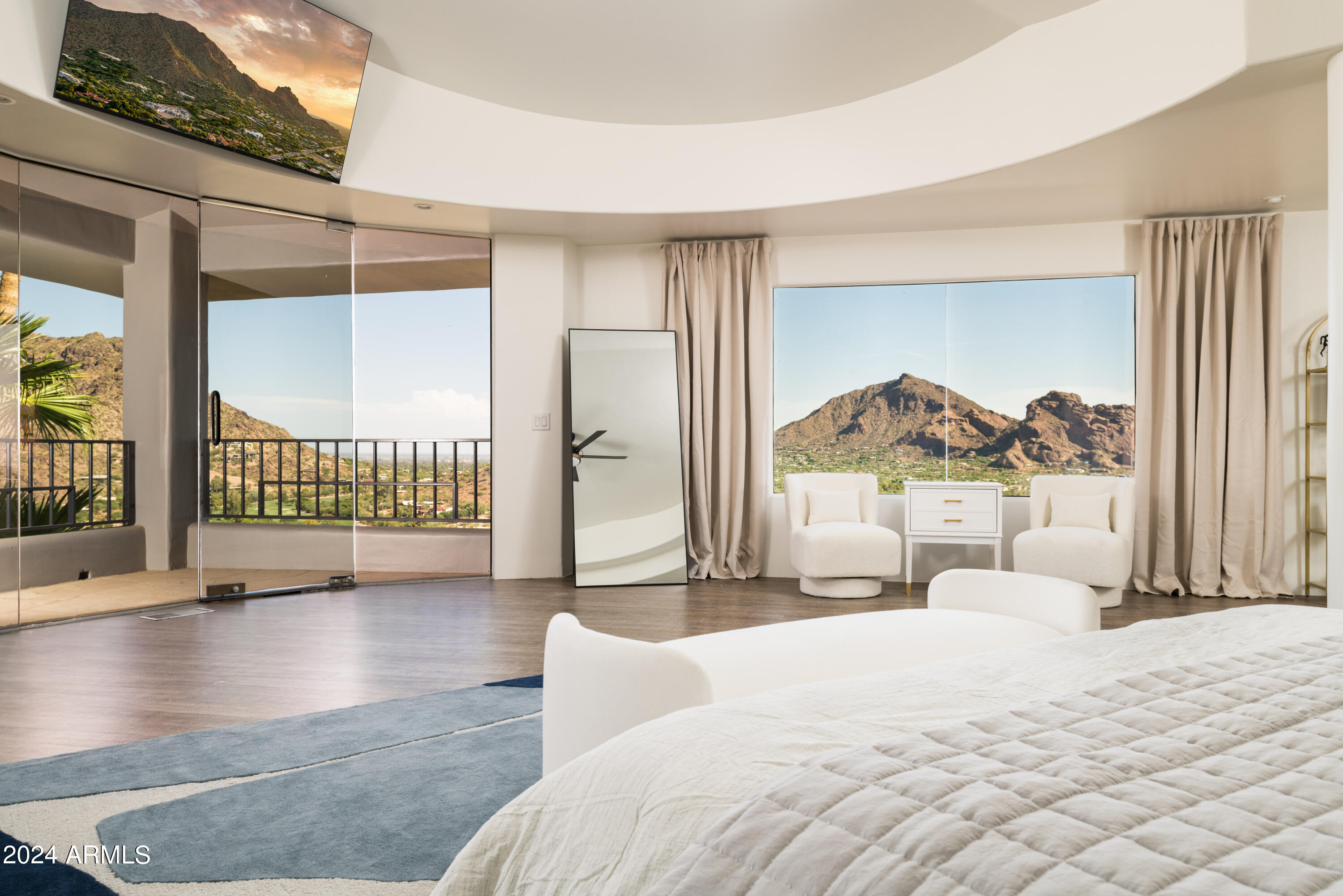 4636 East Moonlight Way Paradise Valley, AZ 85253 - Photo 24 of 45 Moonlight Primary Suite