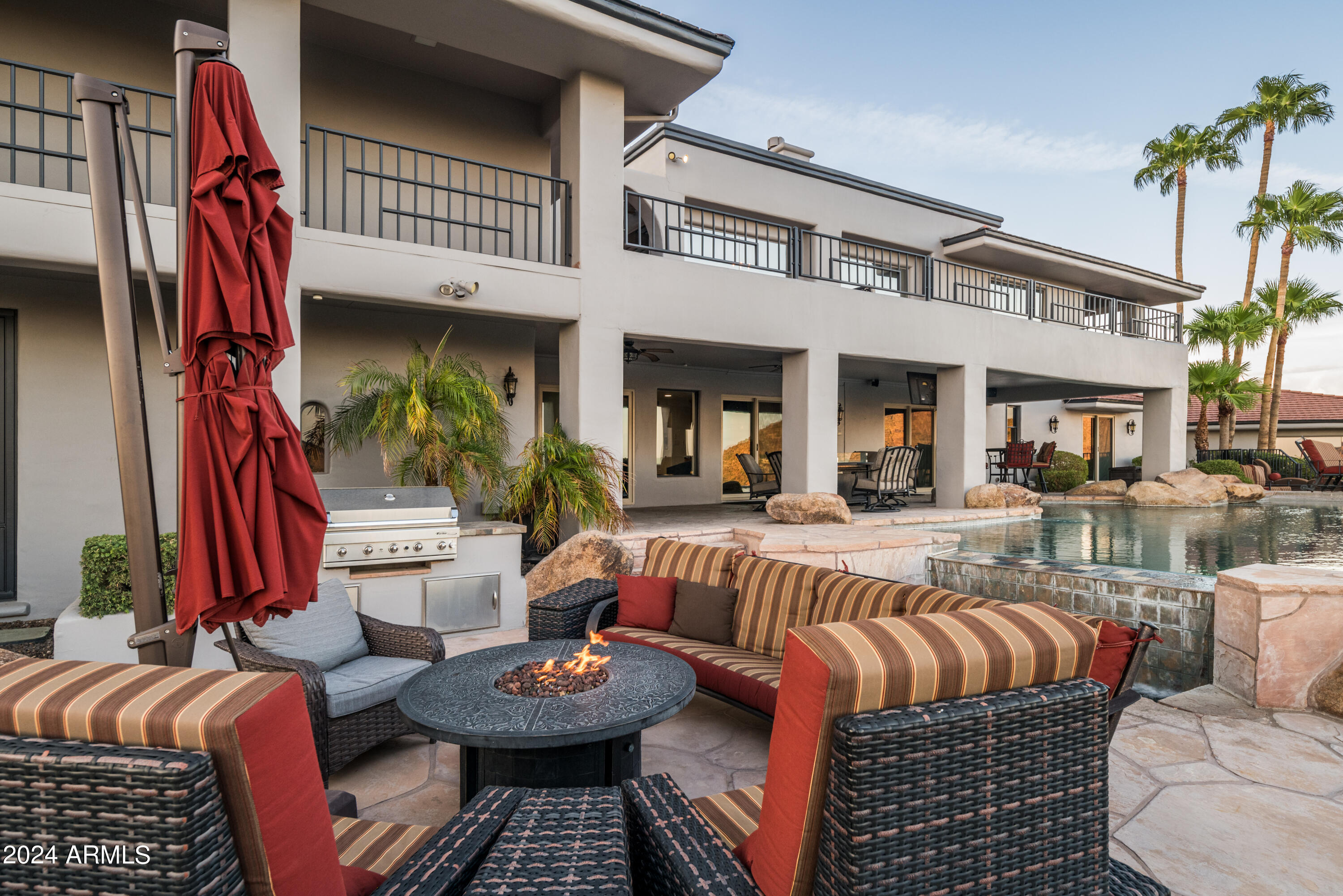 4636 East Moonlight Way Paradise Valley, AZ 85253 - Photo 8 of 45 Moonlight Patio Facing Home
