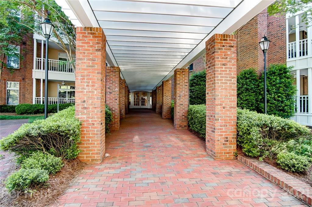 1301 Queens Road, Unit 504 Charlotte, NC 28207 - Photo 8 of 31