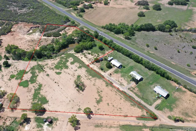 $395,000 | 0 South State Highway, Devine, TX 78016