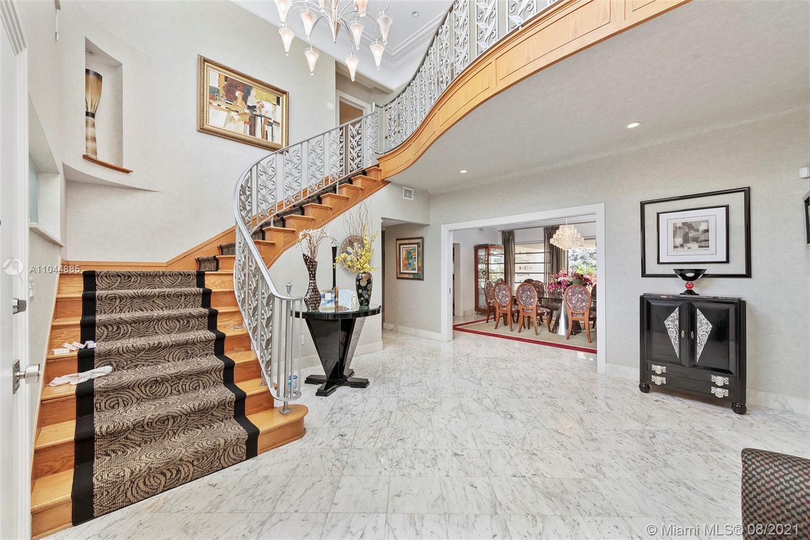 2995 Flamingo Drive Miami Beach, FL 33140 - Photo 12 of 54 a view of entryway and hall