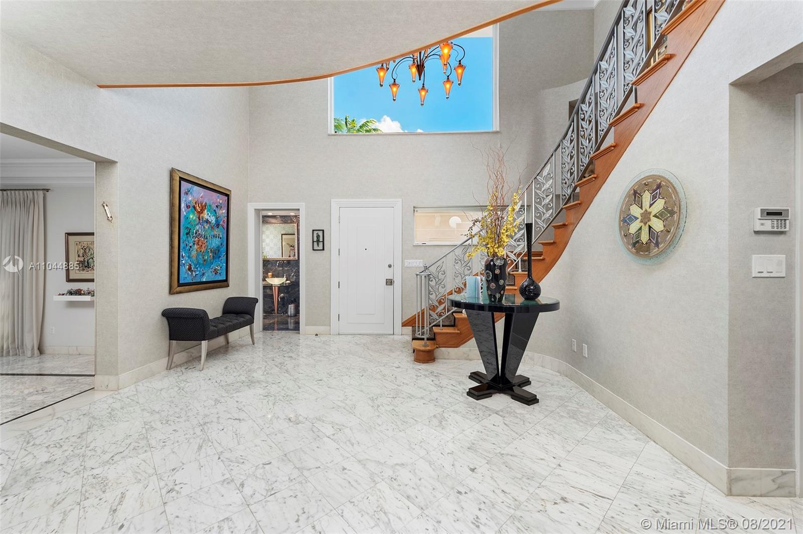 2995 Flamingo Drive Miami Beach, FL 33140 - Photo 23 of 54 a view of an entryway with sitting area