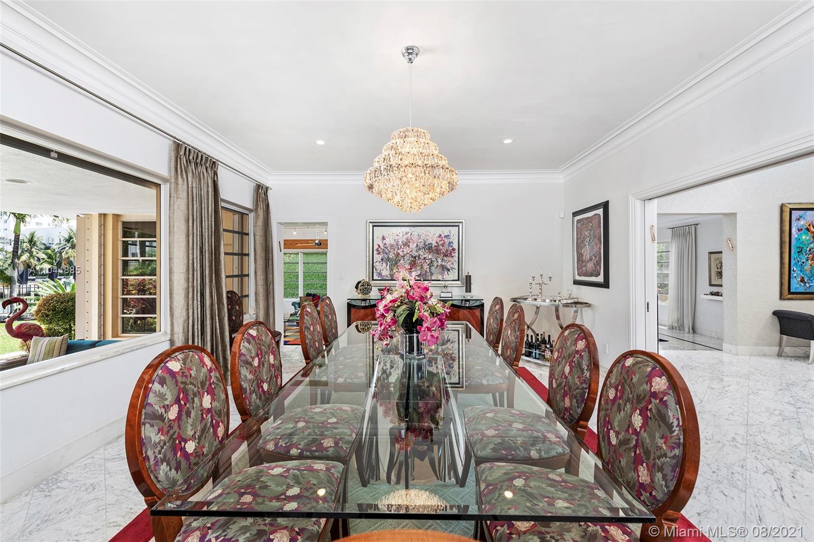 2995 Flamingo Drive Miami Beach, FL 33140 - Photo 27 of 54 a view of a livingroom with furniture window and entryway