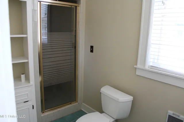 $309,900 | 245 East College Avenue, Holly Springs, MS 38635