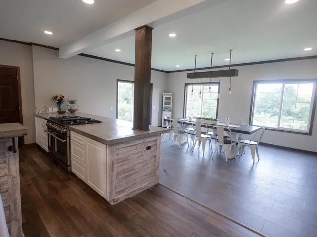 $684,900 | 16874 Pond View Lane, Mineral Point, WI 53565