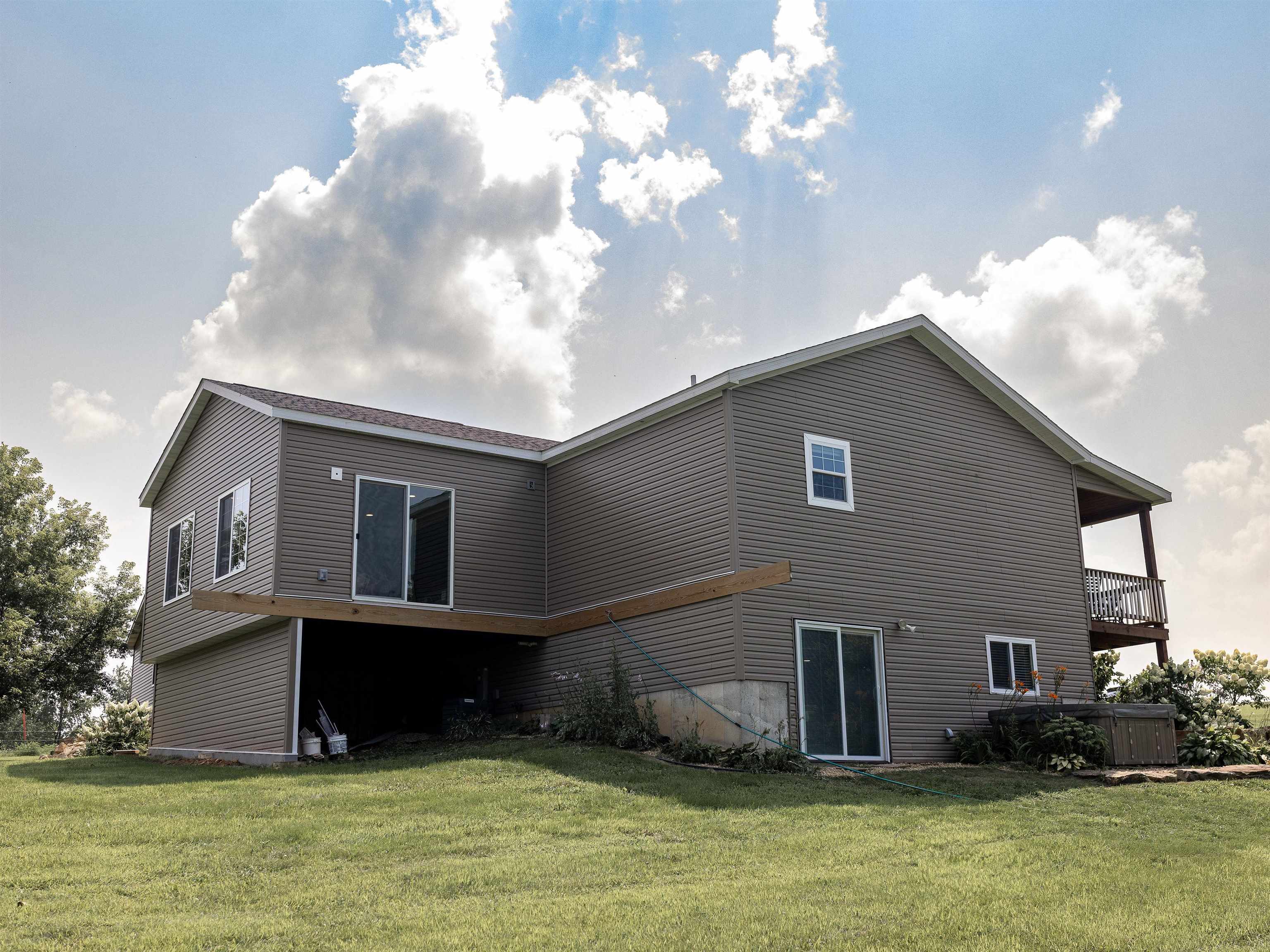 16874 Pond View Lane Mineral Point, WI 53565 - Photo 8 of 74