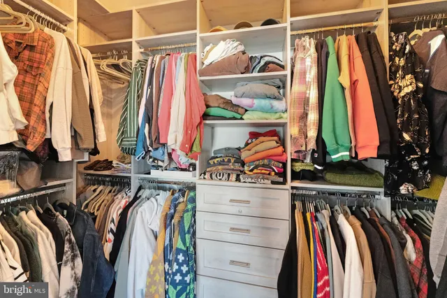 $1,399,900 | 42591 Unbridleds Song Place, Chantilly, VA 20152