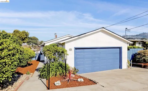 $679,000 | 5355 Bayview Avenue, Richmond, CA 94804